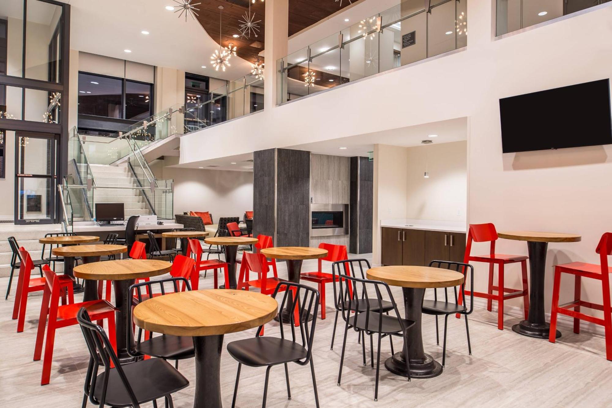 Residence Inn By Marriott Pittsburgh Oakland/University Place Екстериор снимка