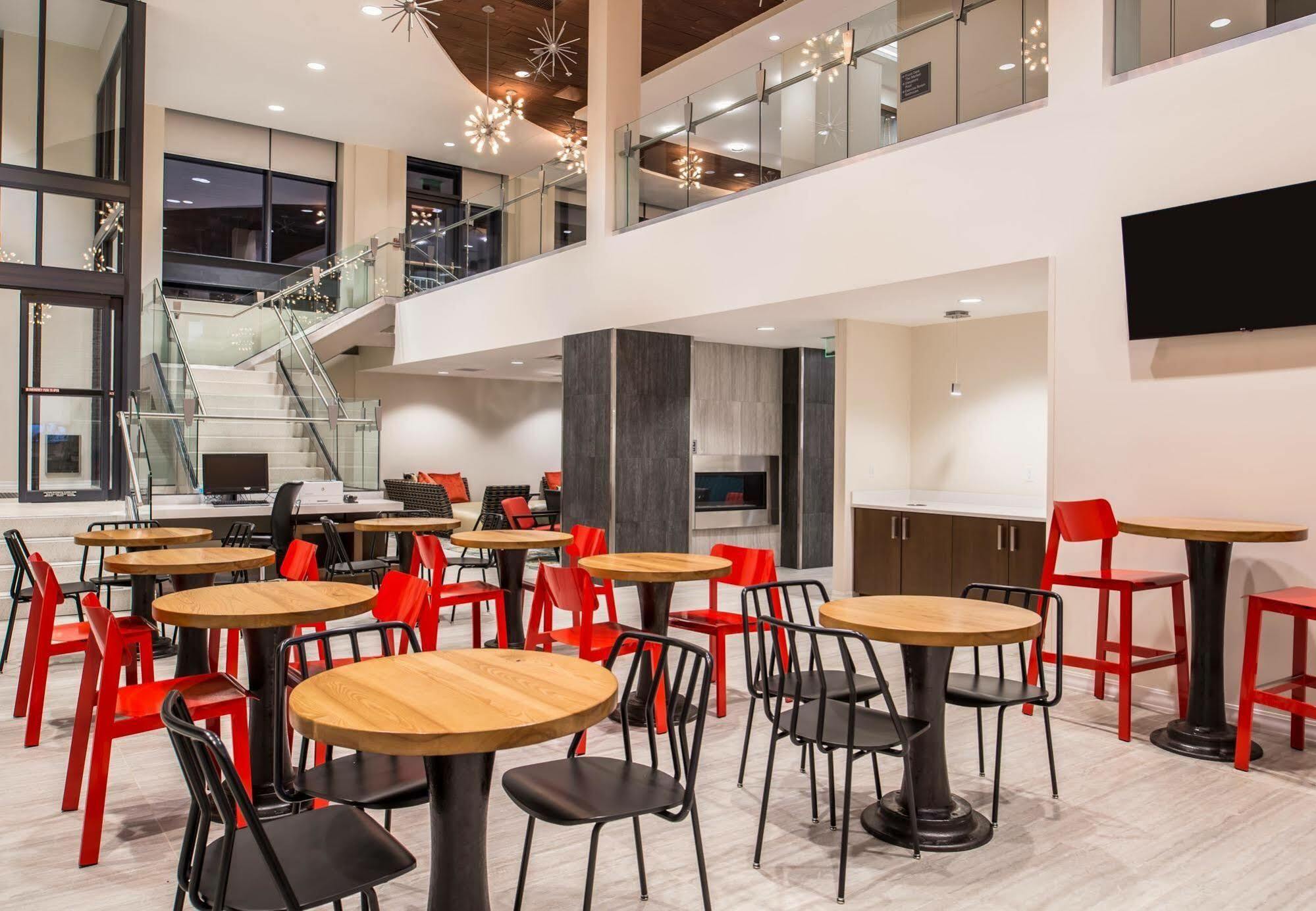 Residence Inn By Marriott Pittsburgh Oakland/University Place Екстериор снимка